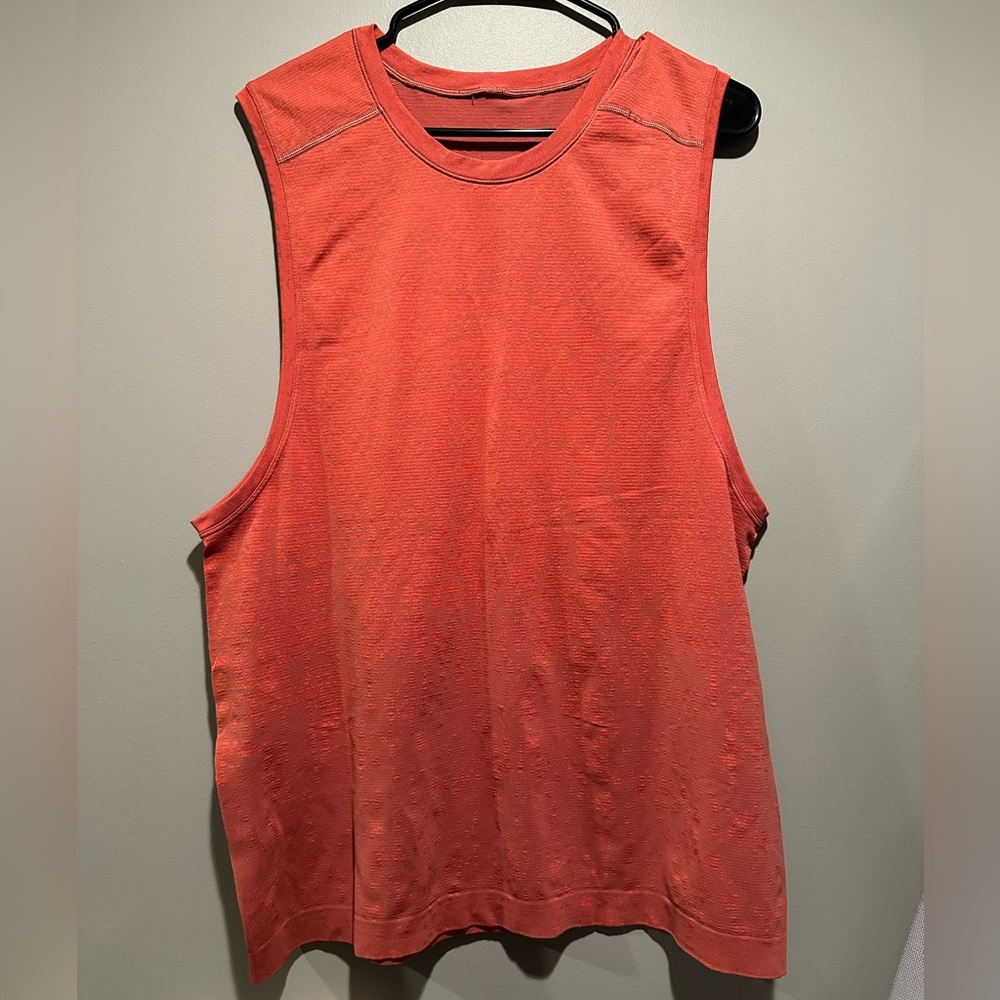 2 Lululemon men’s size L tank